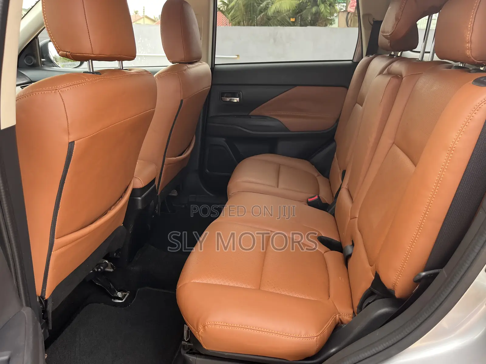 Mitsubishi Outlander 2018 Silver