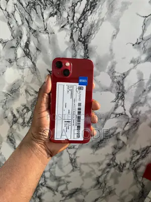 Apple iPhone 13 128 GB Red