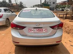 Hyundai Elantra SE 4dr Sedan (1.8L 4cyl 6A) 2014 Gray