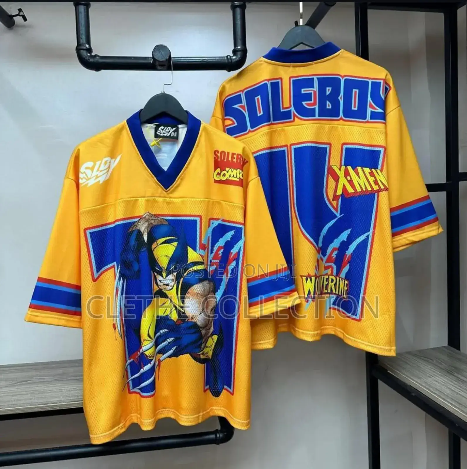 NFL/Baseball Tops