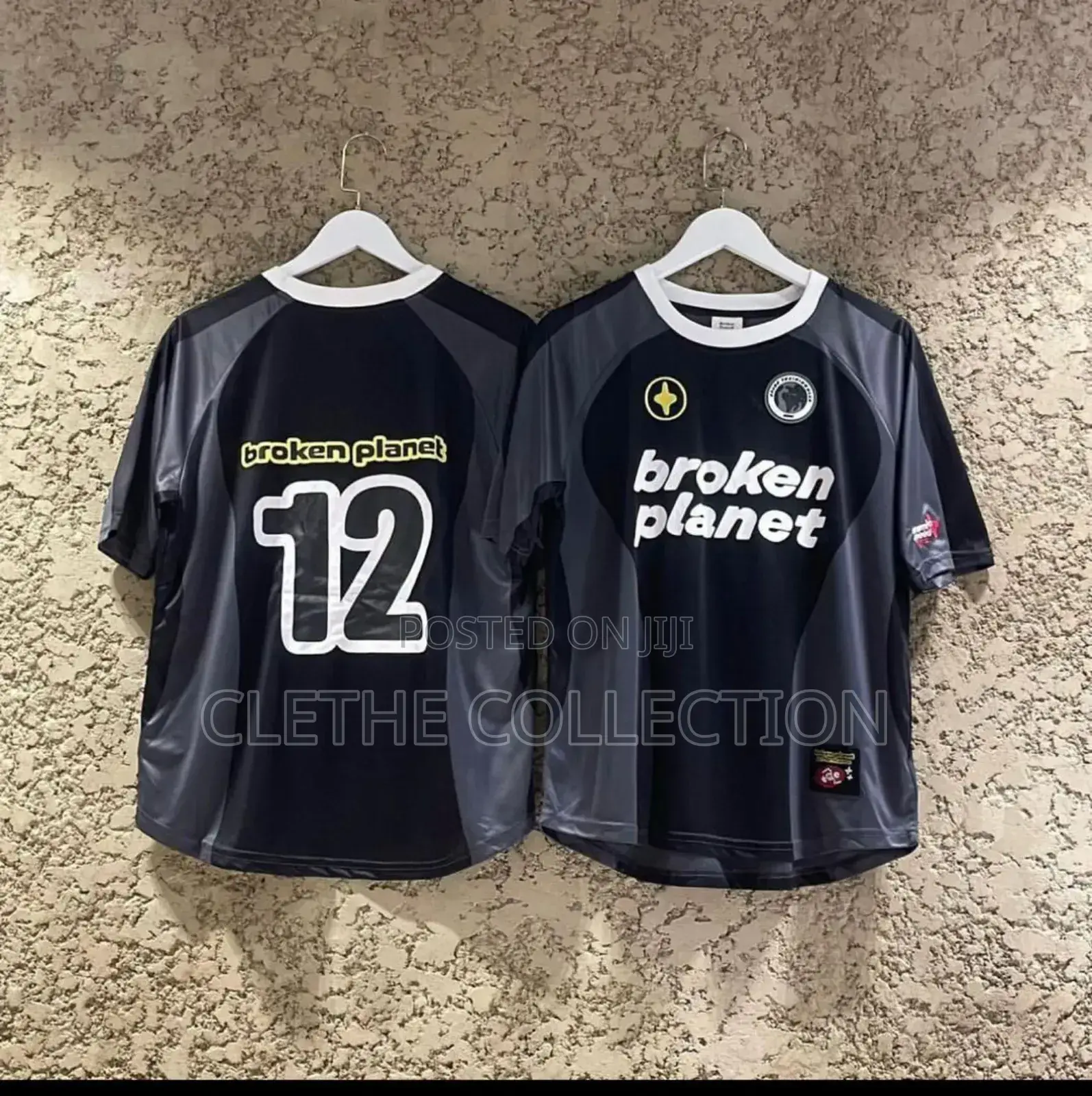 NFL/Baseball Tops
