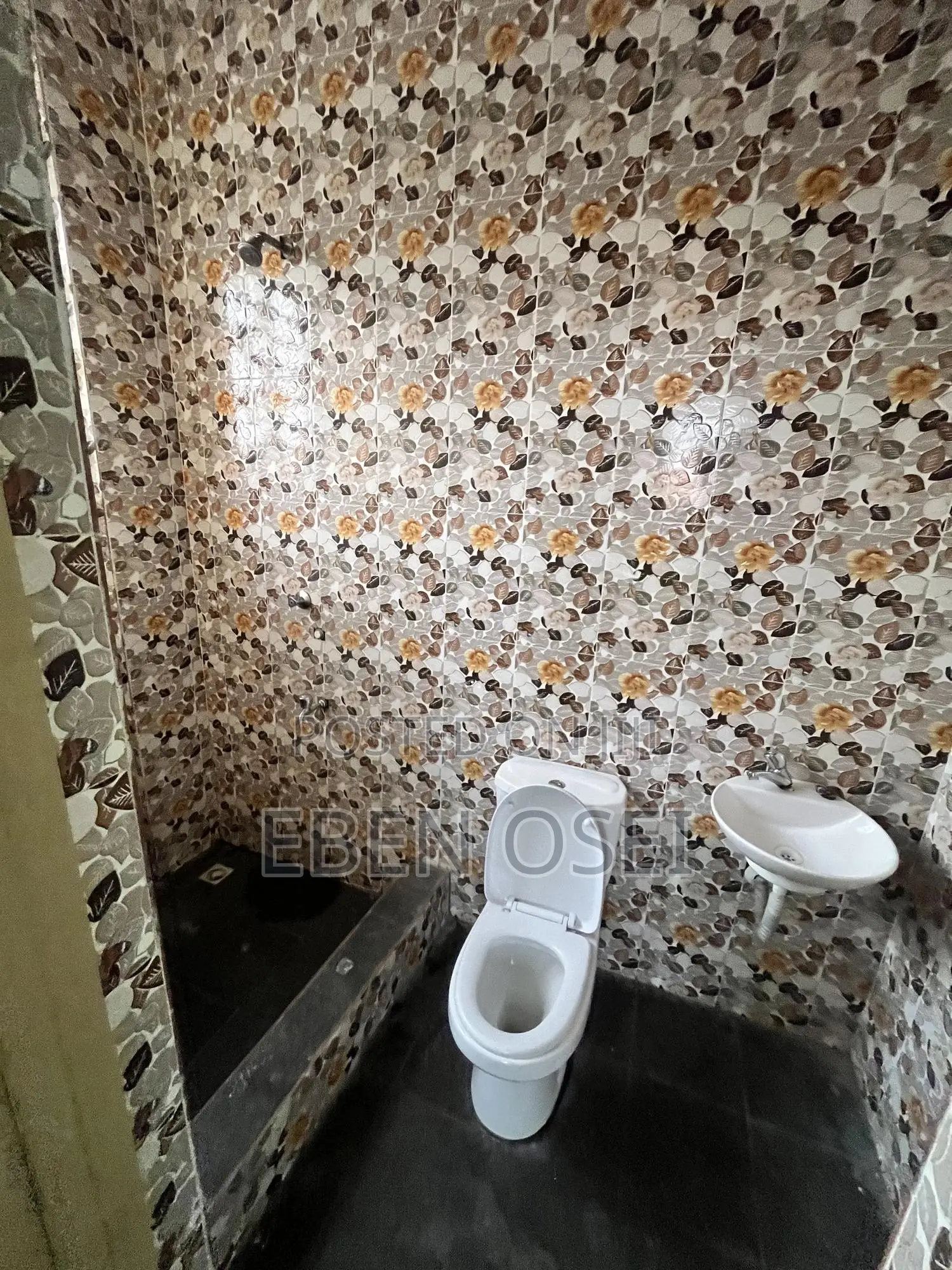 3bdrm Apartment in Dansoman for rent