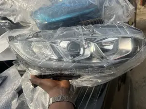 Honda Civic 2016 2017,2018,2019 2020 Headlight
