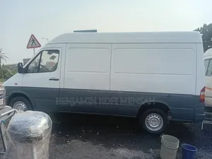 Mercedes-Benz Sprinter 2010 White