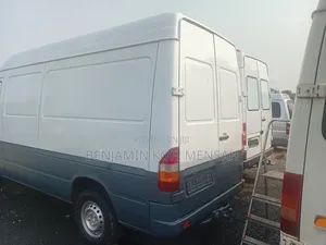 Mercedes-Benz Sprinter 2010 White