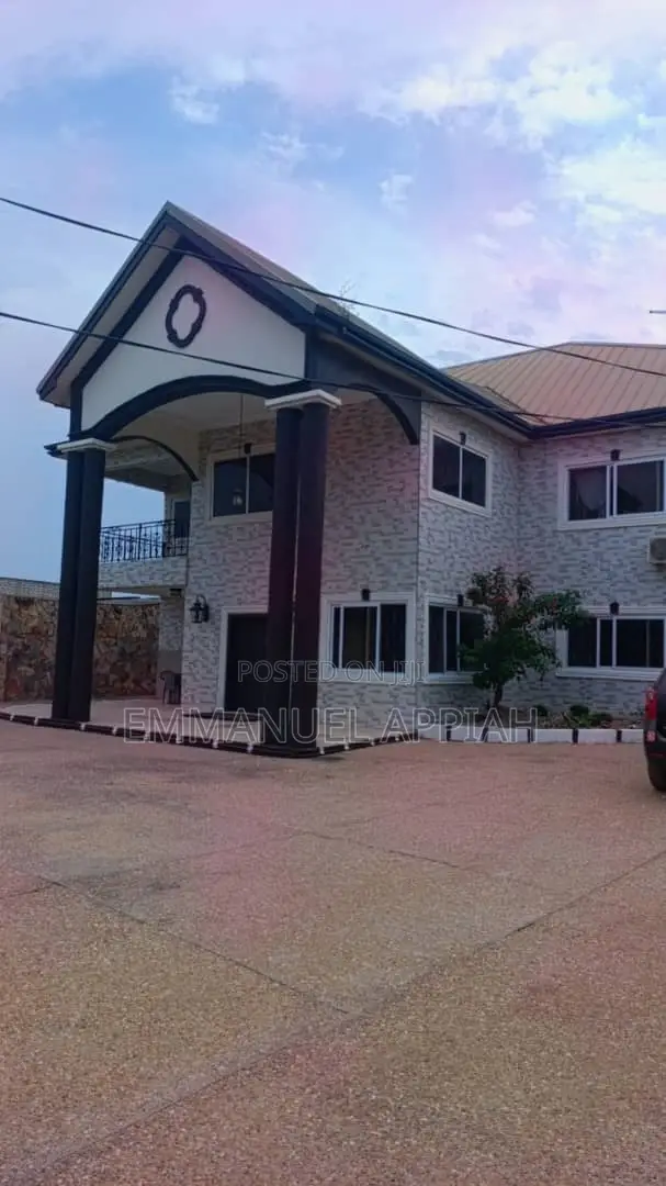 4bdrm House in Weija-Joice, Accra Metropolitan for sale