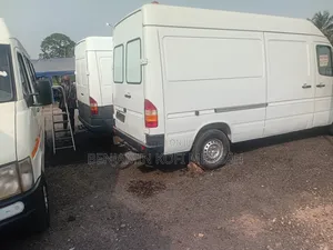 Mercedes-Benz Sprinter 2010 White