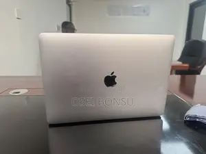 Laptop Apple MacBook Pro 2020 16GB Intel Core I5 SSD 512GB