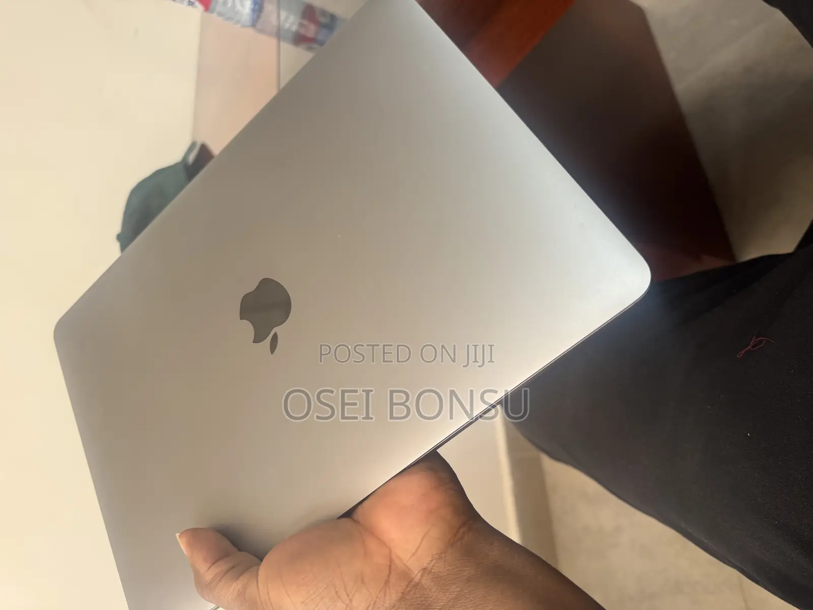 Laptop Apple MacBook Pro 2020 16GB Intel Core I5 SSD 512GB