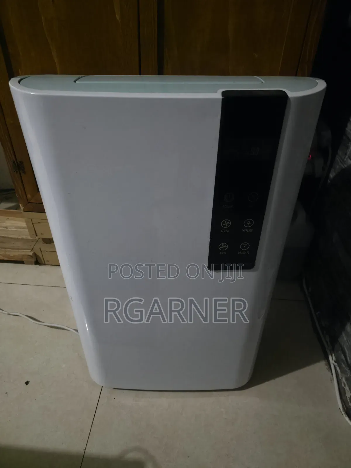 Smart Wifi Control Home Air Dehumidifier With 50l/D Capacity