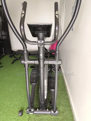 Cross Trainer
