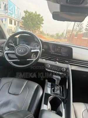 Hyundai Elantra SEL 2021 Gray