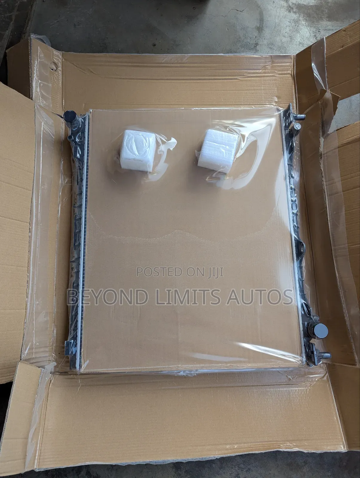 Range Rover Sport 2014,2015,2016,2017,2018,2019 Radiator / Water Tank