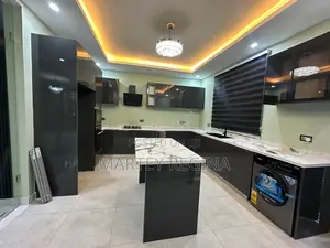 Dazzling Kitchen Cabinets