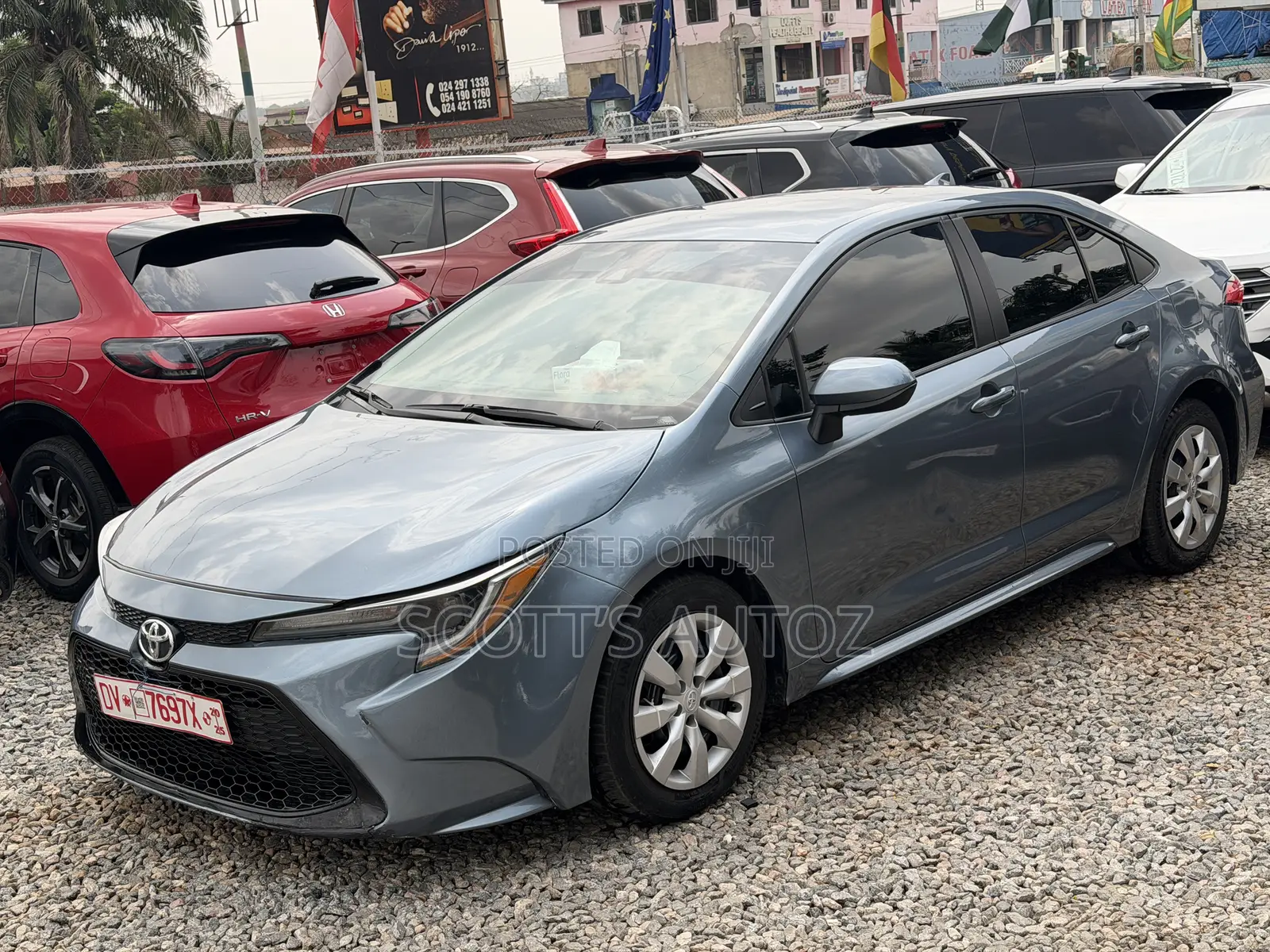 Toyota Corolla XLE 2020 Blue
