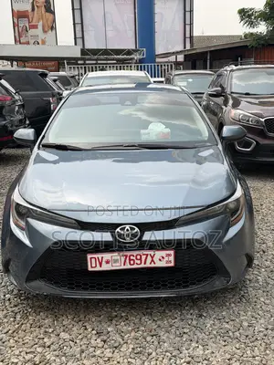 Toyota Corolla XLE 2020 Blue