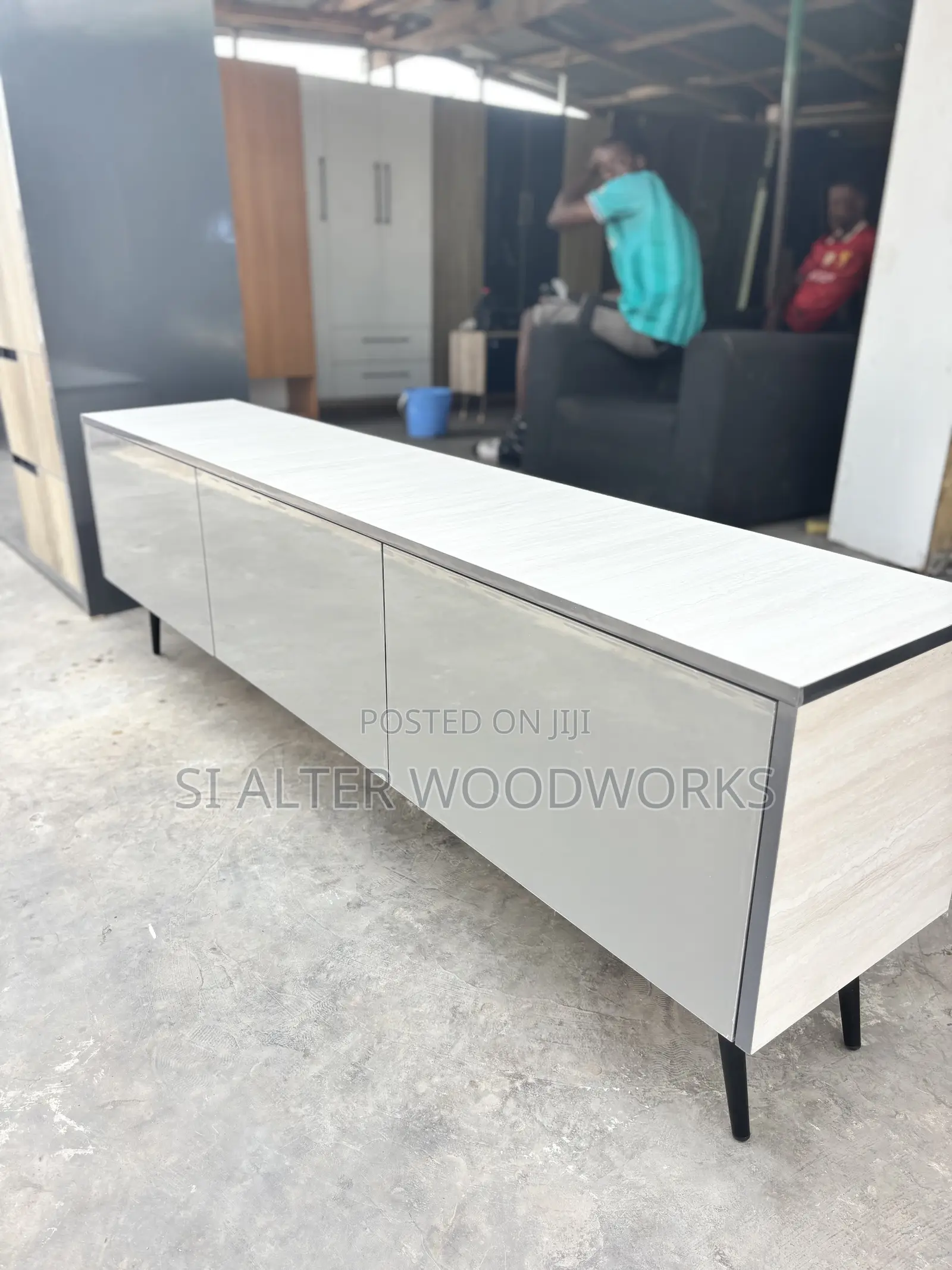 6 Ft Tv Unit
