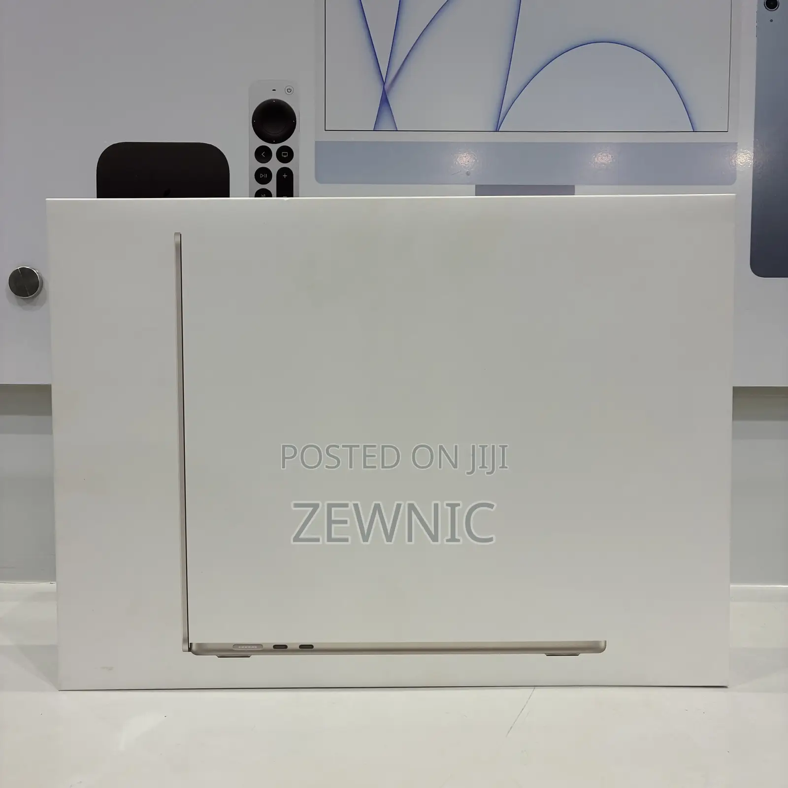 New Laptop Apple MacBook Air 2025 M4 15-Inch 16GB Apple M4 SSD 256GB