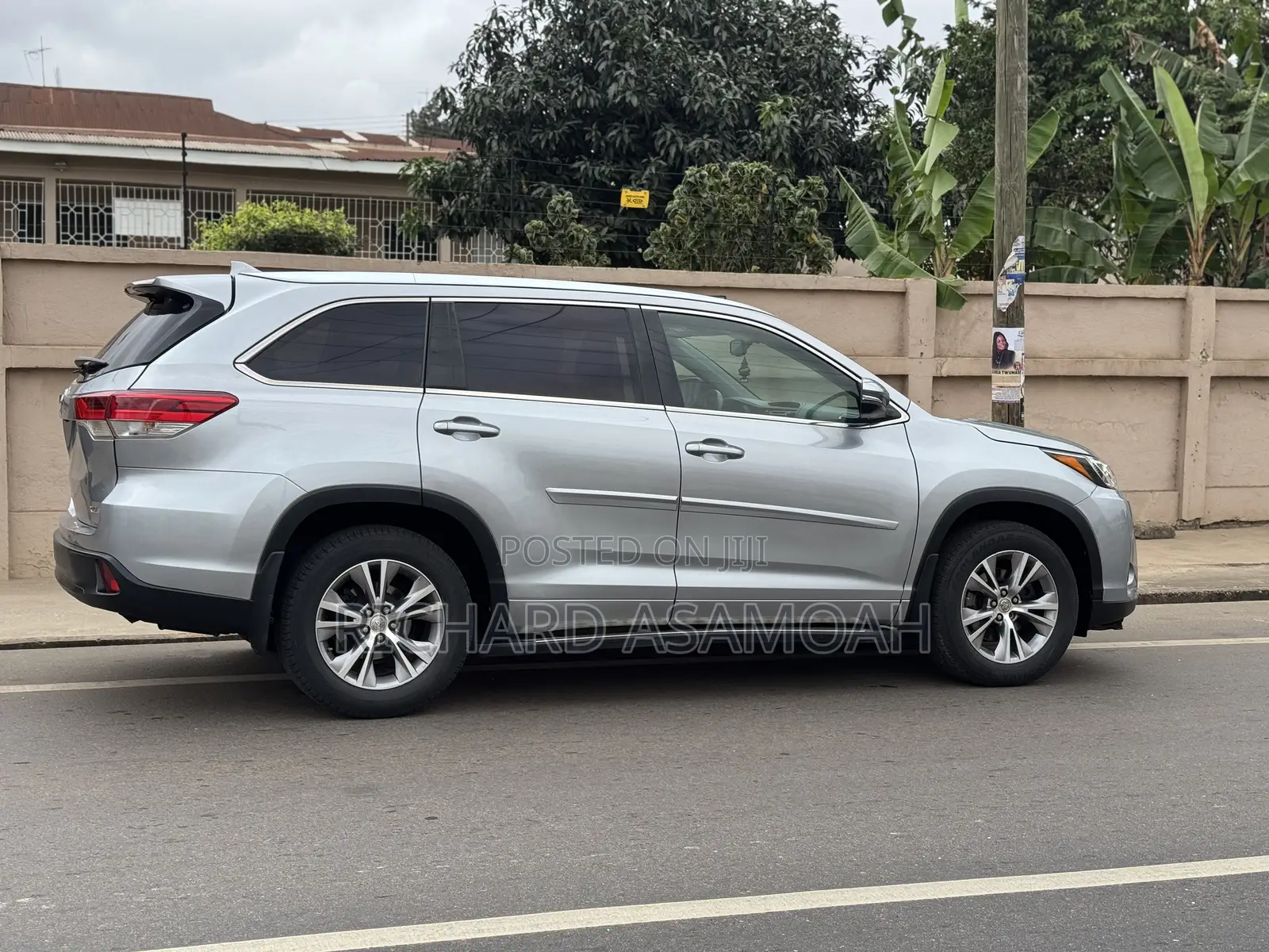 Toyota Highlander XLE 4dr SUV AWD (3.5L 6cyl 6A) 2015 Silver