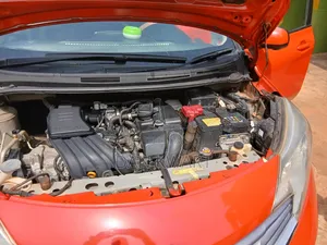 Nissan Note 2013 Red