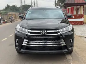 Toyota Highlander XLE 2019 Black