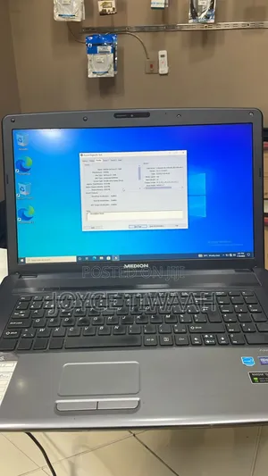 Laptop Medion Akoya P6677 8GB Intel Core i5 HDD+SSD 1T