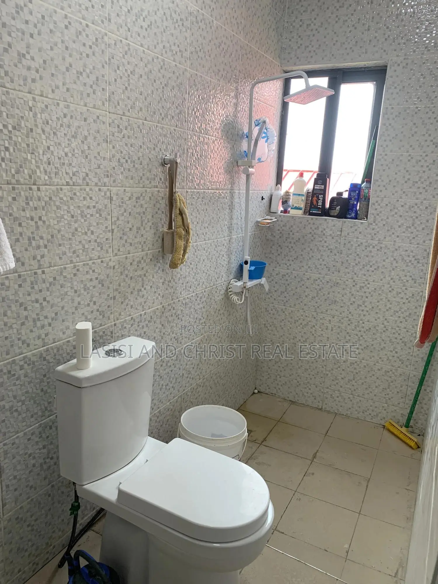 1bdrm Apartment in Lasisi And Christ, Amasaman for rent