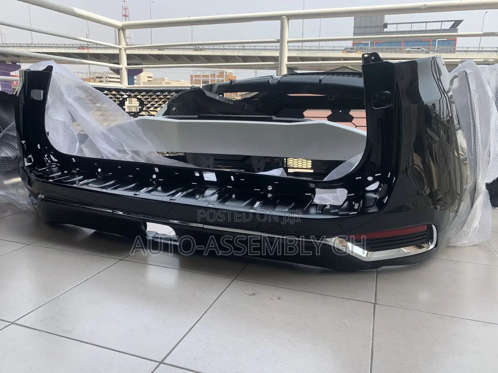 Toyota Land Cruiser 300 Back Bumper