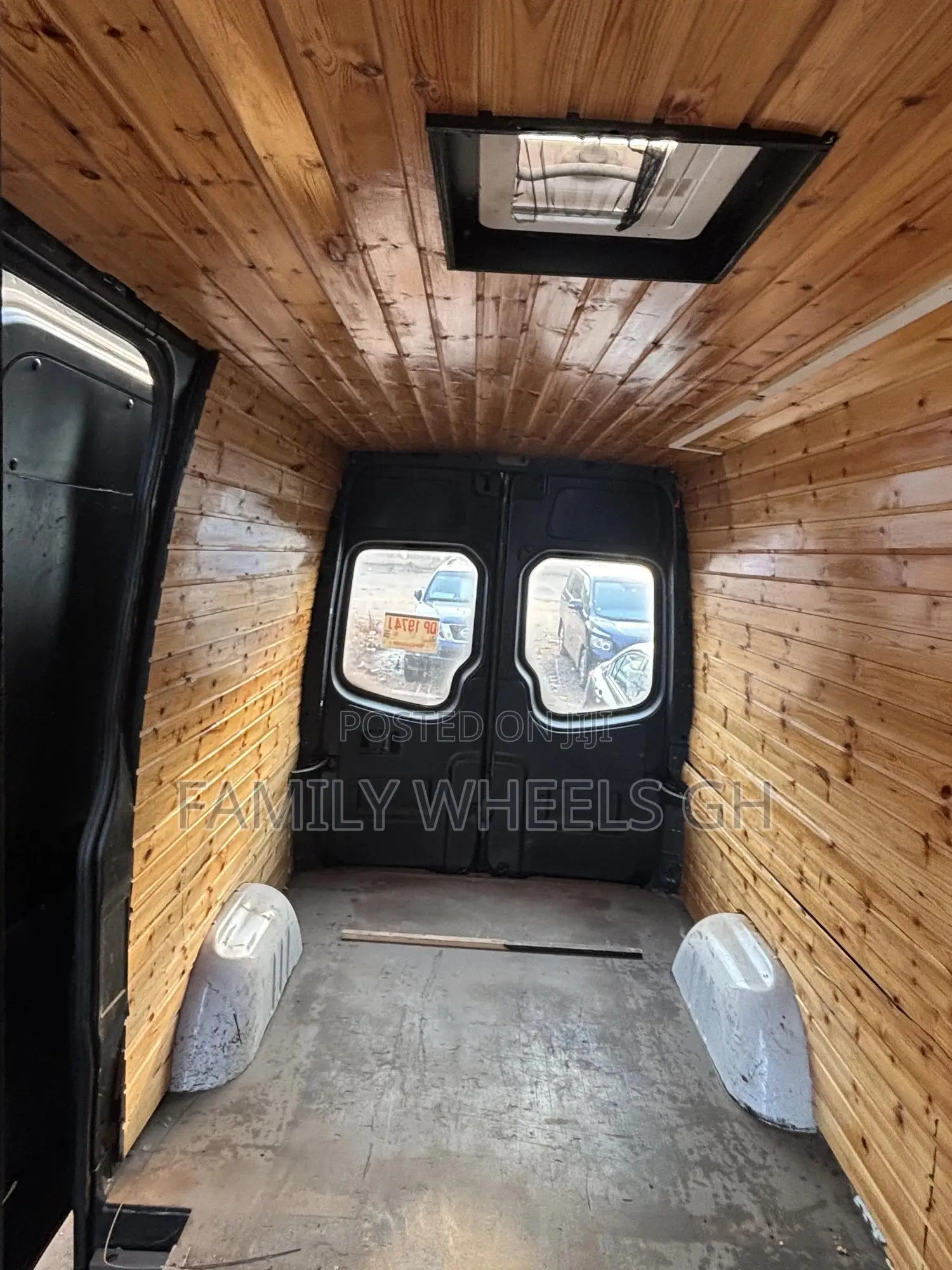 Mercedes-Benz Sprinter 2012 Black