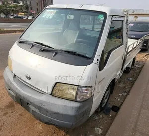 Nissan Vanette 2015 White