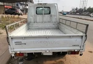 Nissan Vanette 2015 White