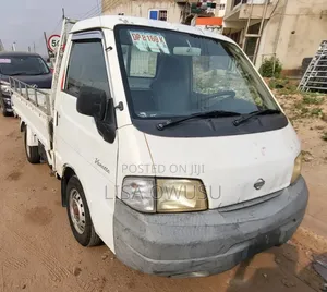 Nissan Vanette 2015 White