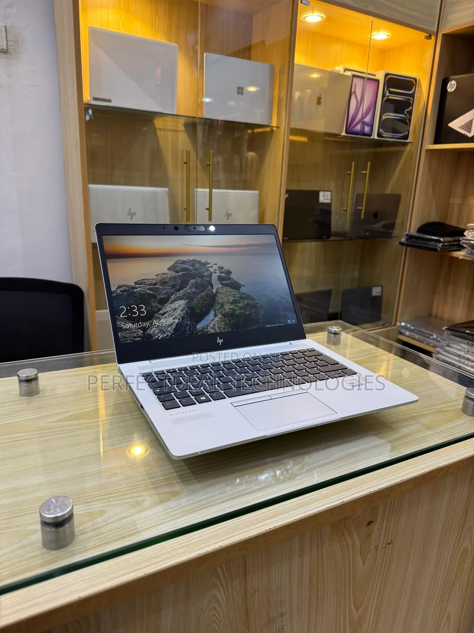 New Laptop HP EliteBook 830 G6 8GB Intel Core i5 SSD 256GB