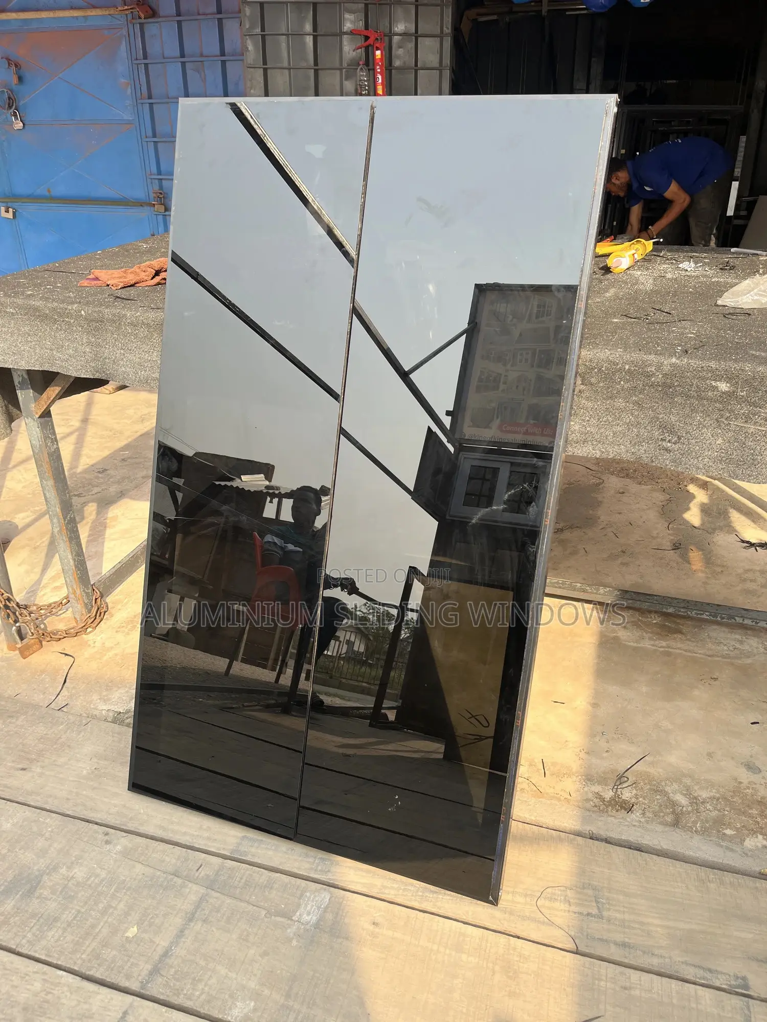 Frameless Casment Windows With Sliding Net