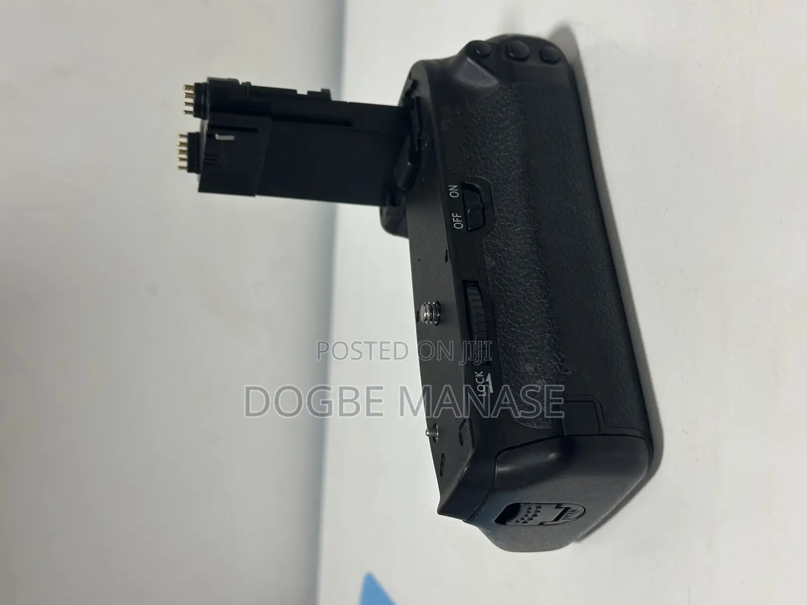Canon 6d Wg With Grip and 2 Batteries, Charger
