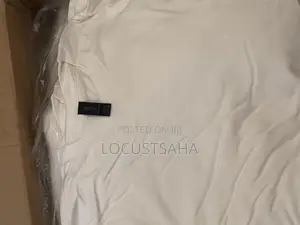 Gildan Ultra Cotton Tshirt in White