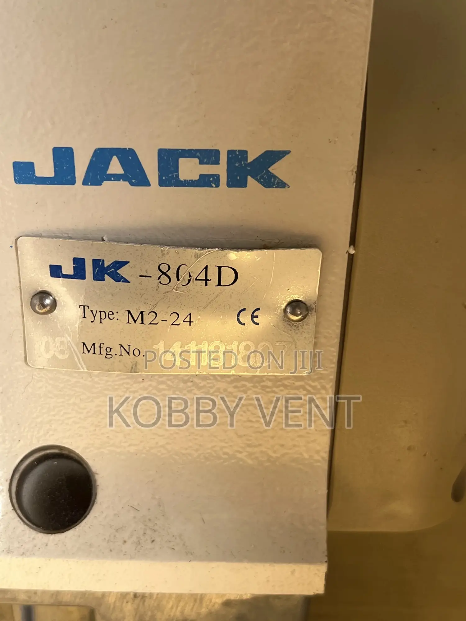 Industrial Jack 4 Tread Knitting Sawing Machine
