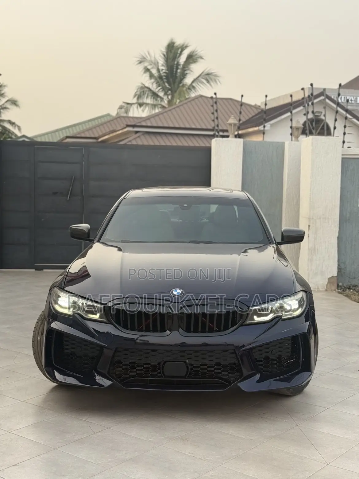 BMW 330i 2019 Black