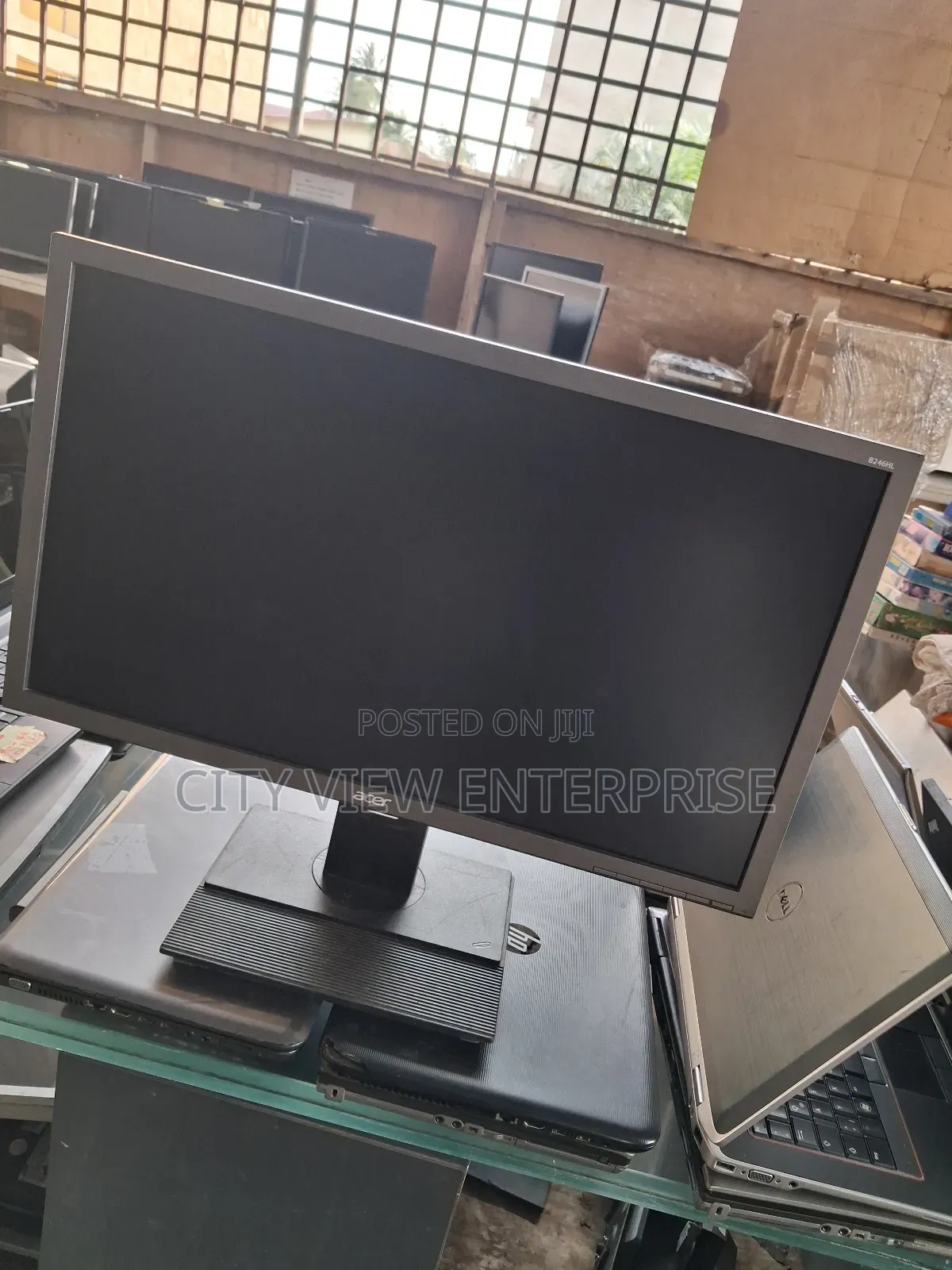 Acer B246hl