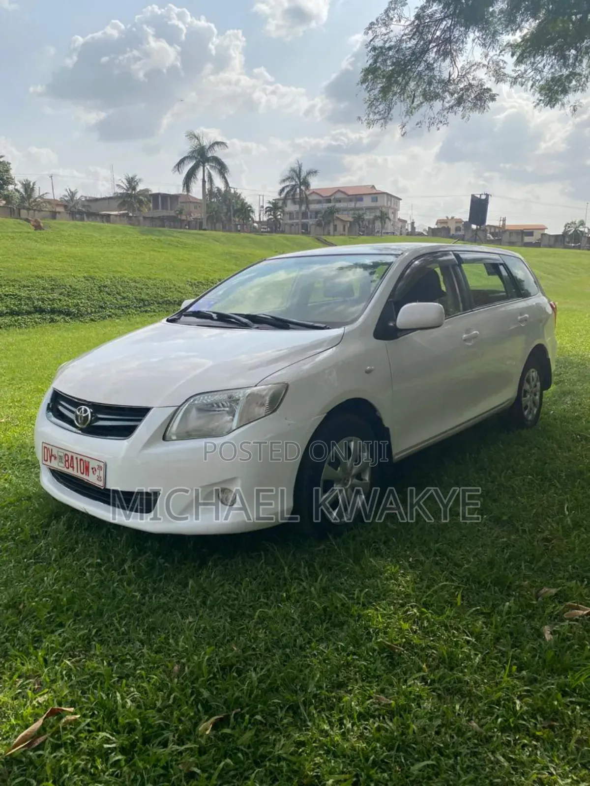 Toyota Corolla 2011 White