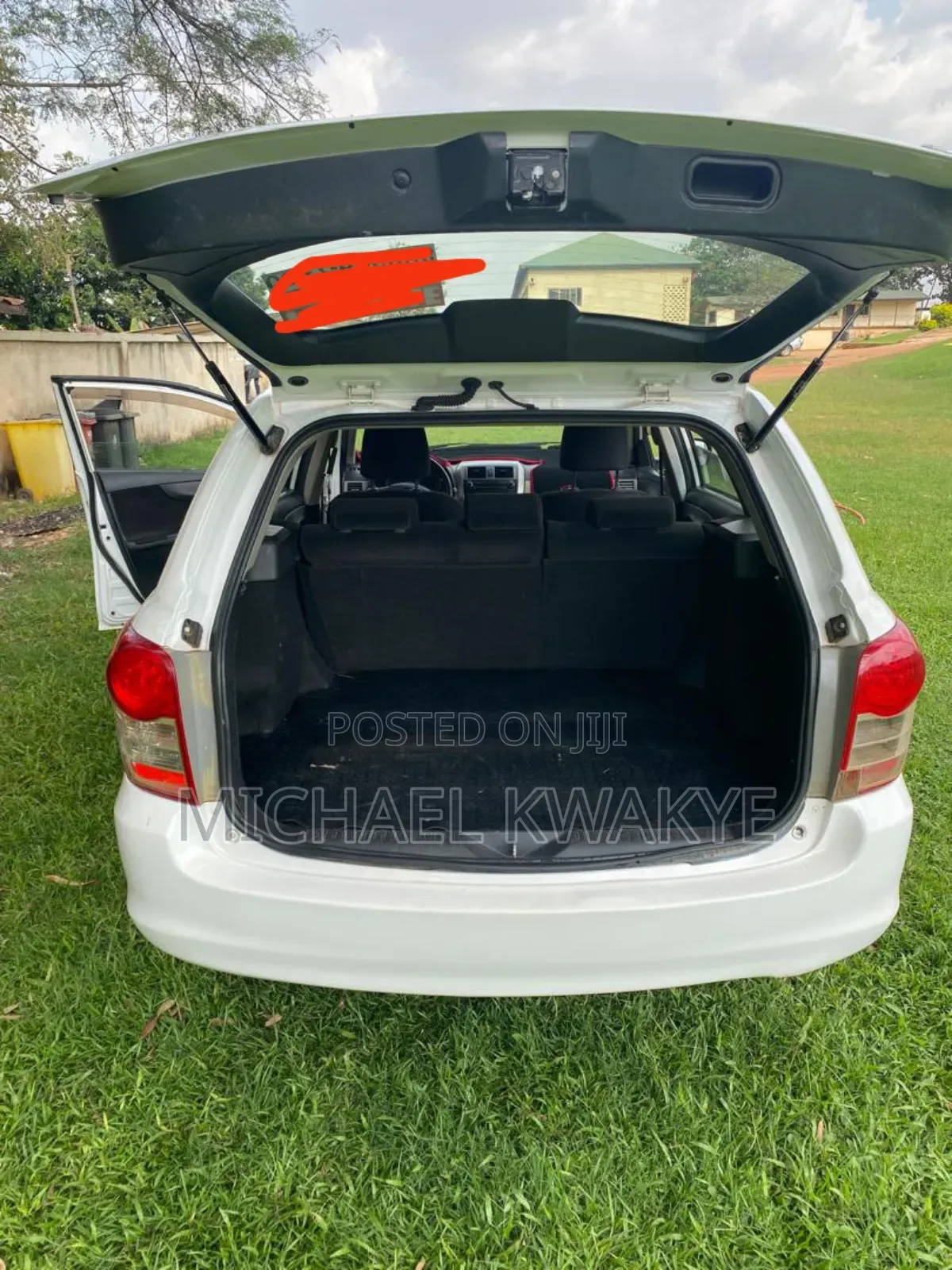 Toyota Corolla 2011 White