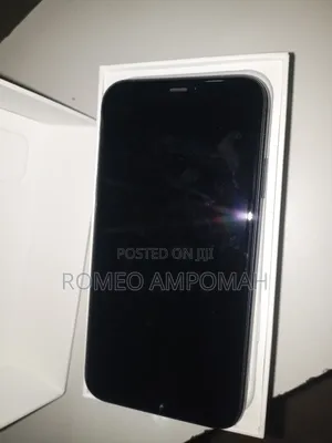 Apple iPhone 11 64 GB Black