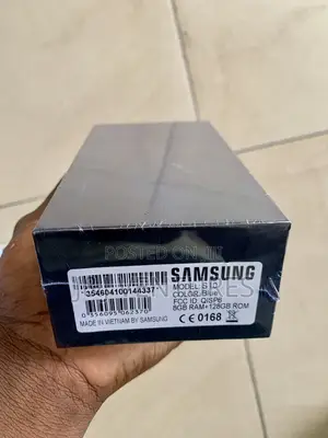 New Samsung Galaxy S10 128 GB Blue