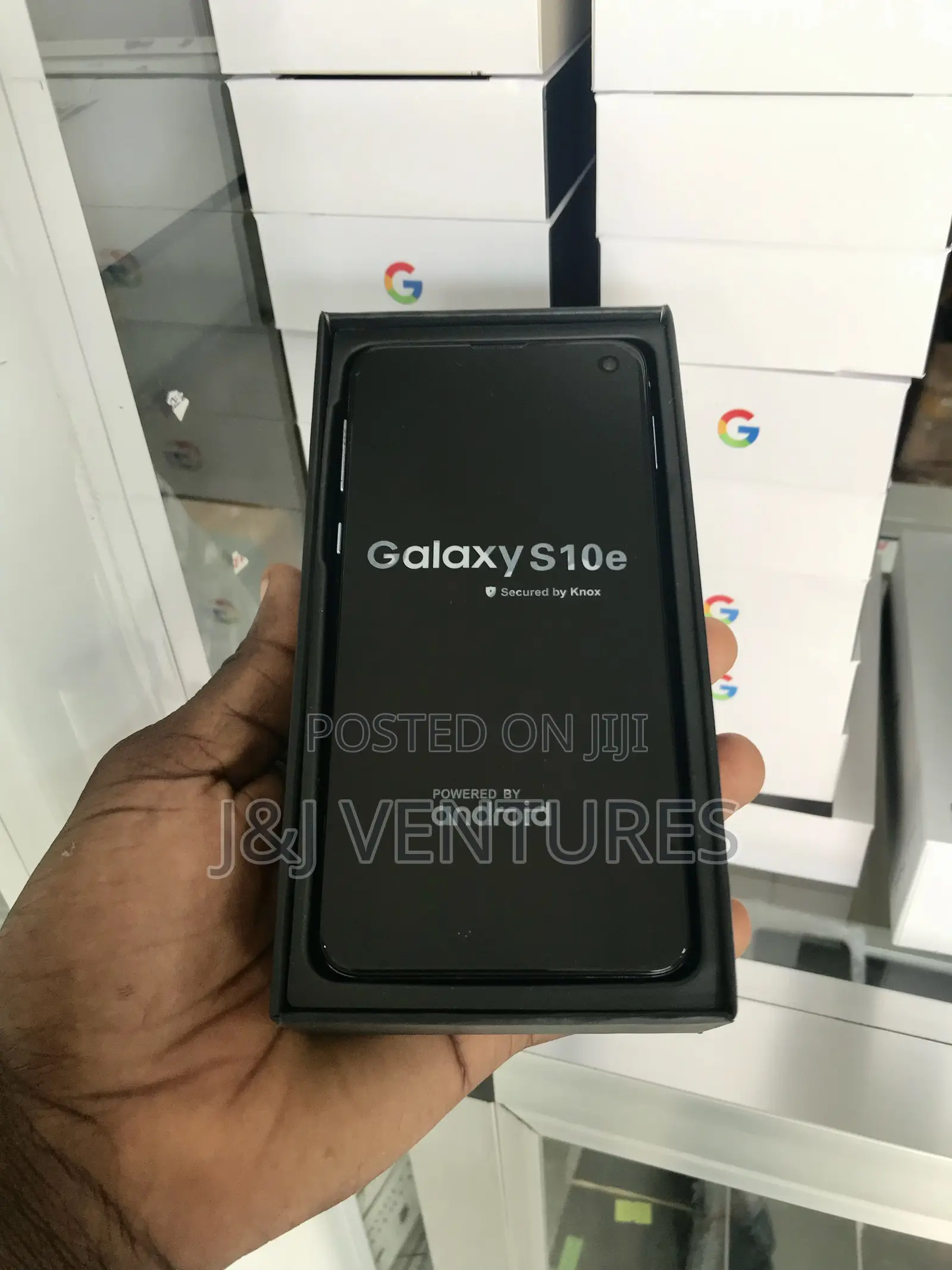 New Samsung Galaxy S10e 128 GB Black