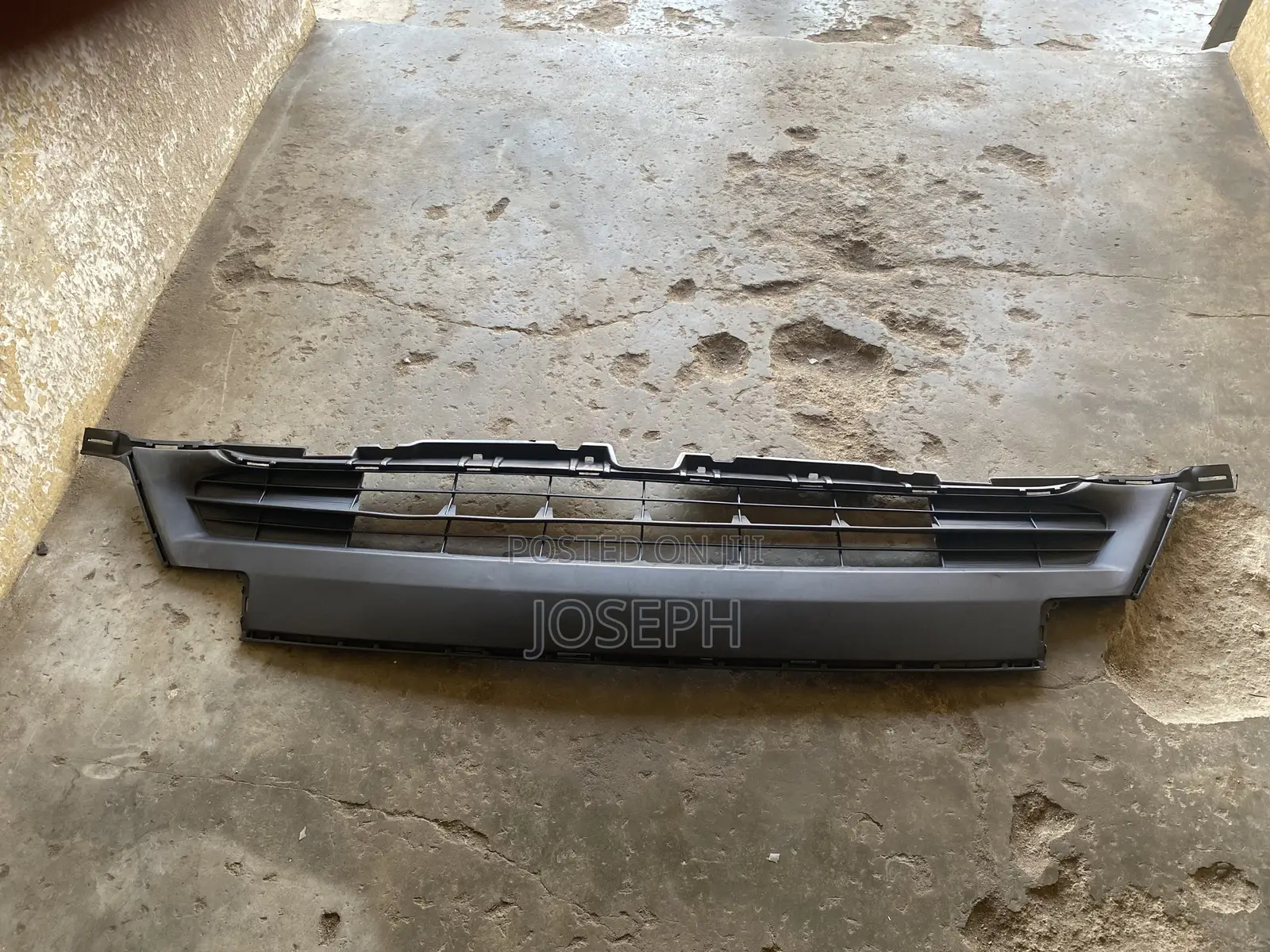 Rav4 2016,2017,2018 Down Grille