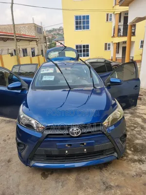 Toyota Yaris L Hatchback 5dr 2014 Blue