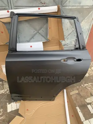 Honda Cr-v 2017,2018,2019,2021,2022 Rear/Back Left Side Empty Door
