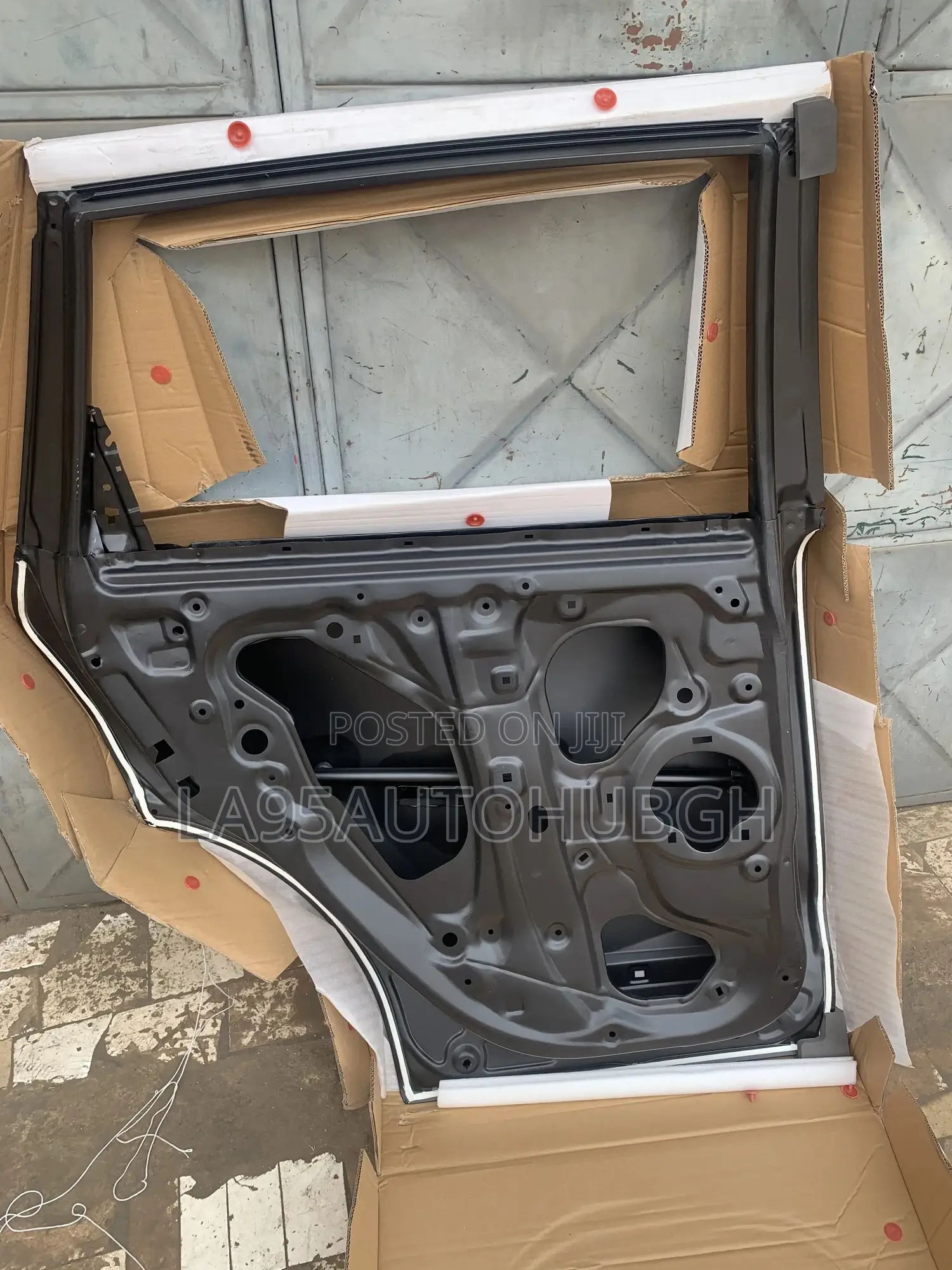 Honda Cr-v 2017,2018,2019,2021,2022 Rear/Back Left Side Empty Door