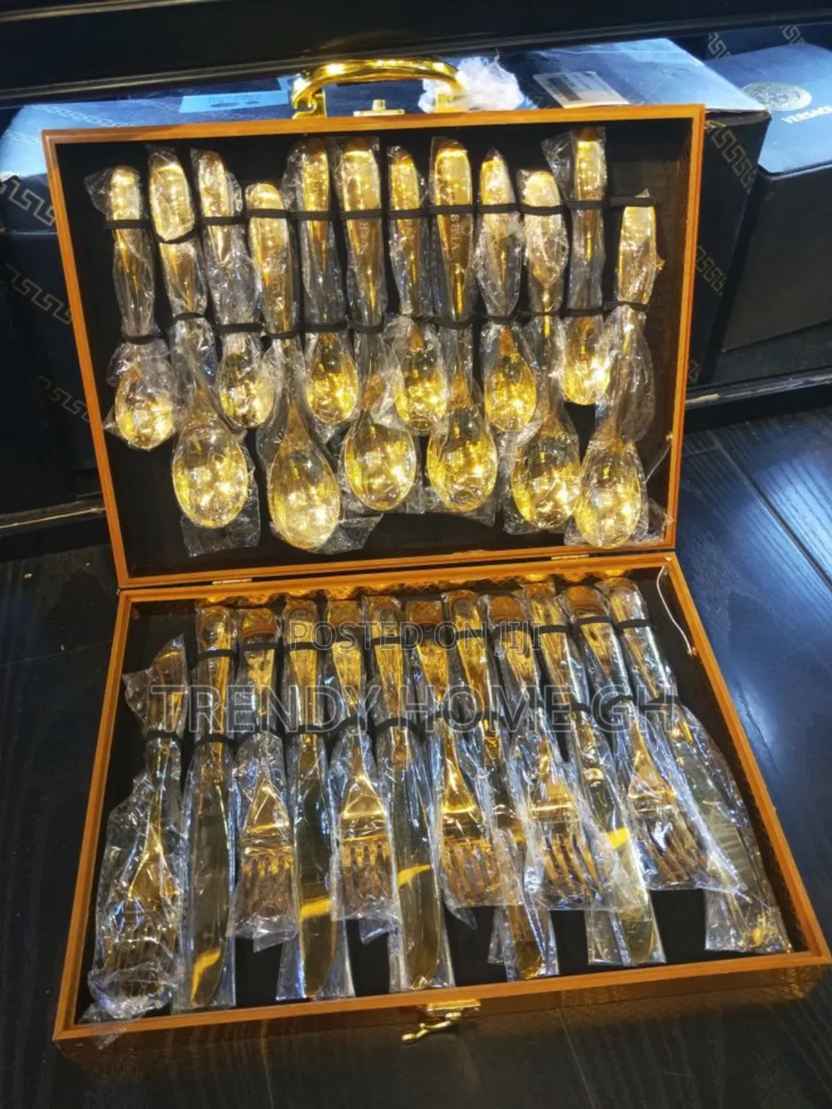 24-Piece Gold Cutlery Set Luxury Stainless Steel Tableware