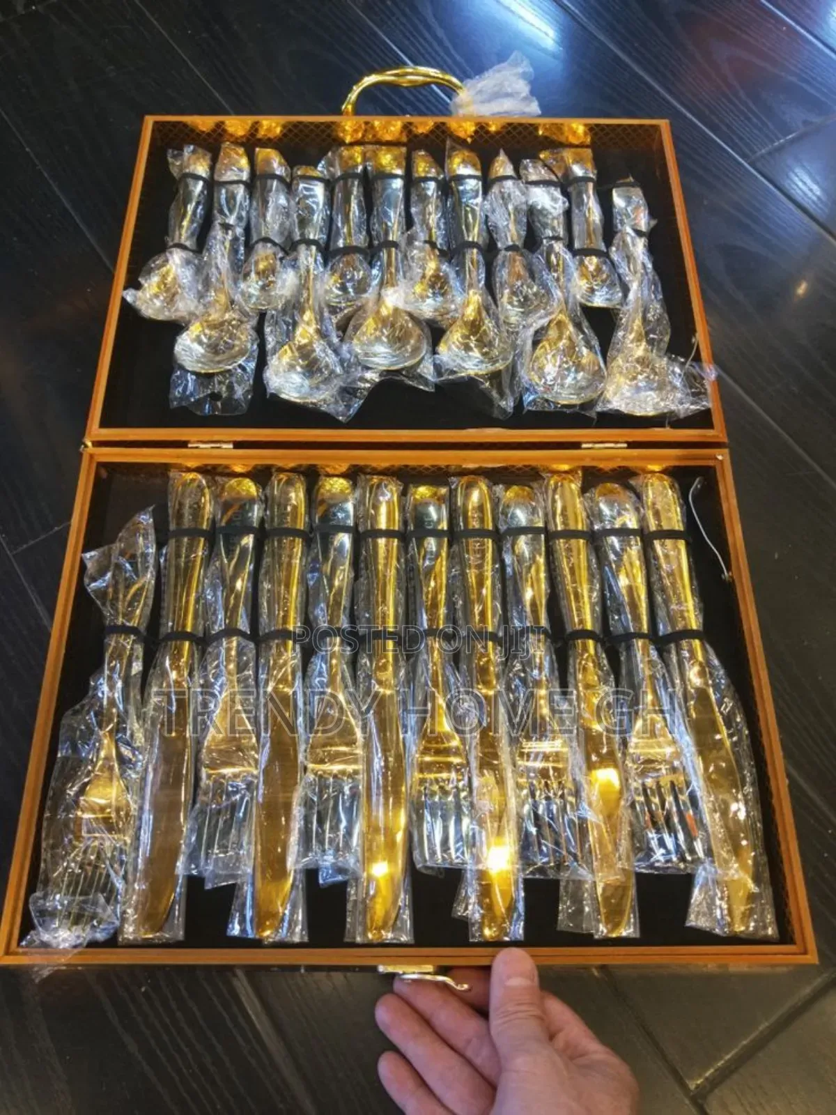 24-Piece Gold Cutlery Set Luxury Stainless Steel Tableware